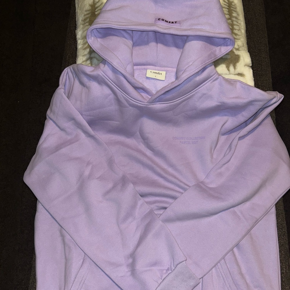 Comfrt Pastel Hoodie